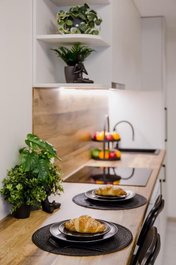 Stylish Apartment In Zverynas Vilnius Ngoại thất bức ảnh